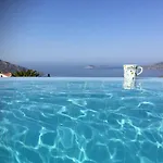 Vila Valo *